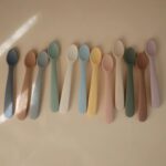 Mushie - Lot de 2 cuillères en silicone Ivory – Image 2