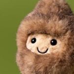 Jellycat - Amuseables Peanut ‘Yeti’ – Image 2